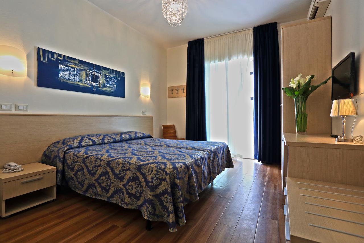 Hotel Castiglione リニャーノ・サッビアドーロ エクステリア 写真