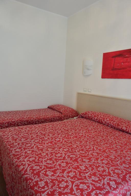 Hotel Castiglione リニャーノ・サッビアドーロ 部屋 写真